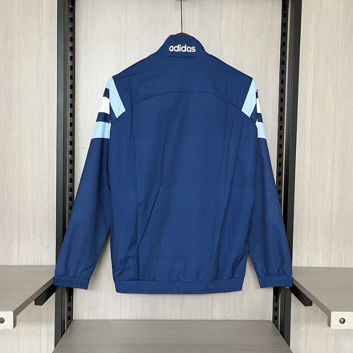 Argentine windbreaker