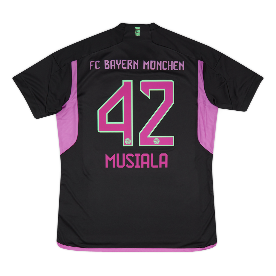 2023-24 FC Bayern München 2a Equipación