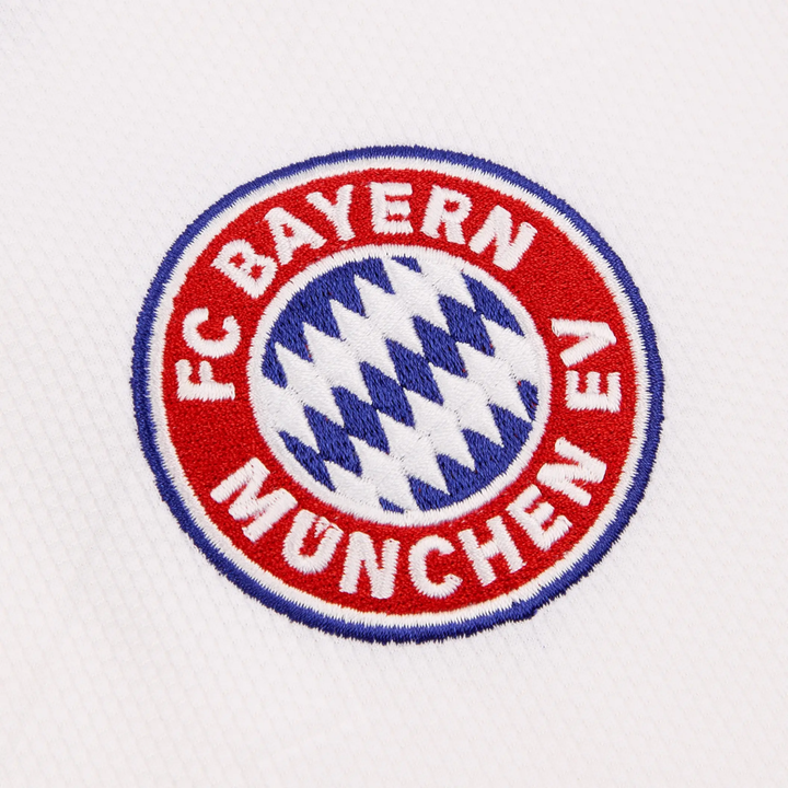 2026-27 FC Bayern München 2a Equipación