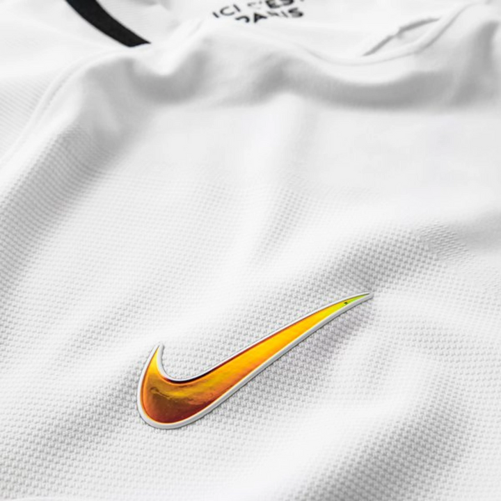 2016-17 Paris Saint-Germain 3a Equipación