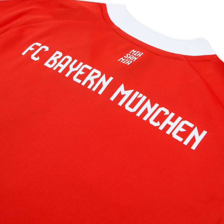 2025-26 FC Bayern München 1a Equipación