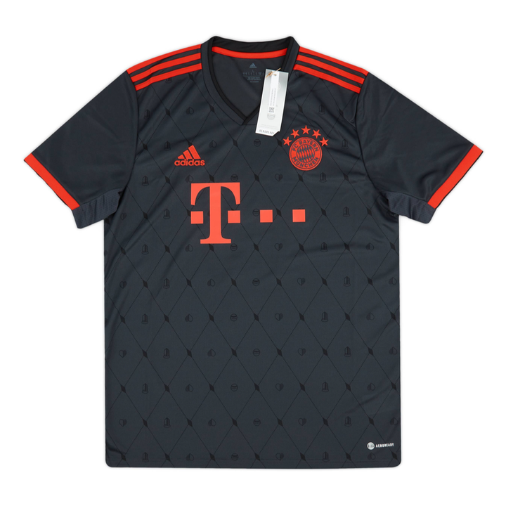 2022-23 FC Bayern München 2a Equipación
