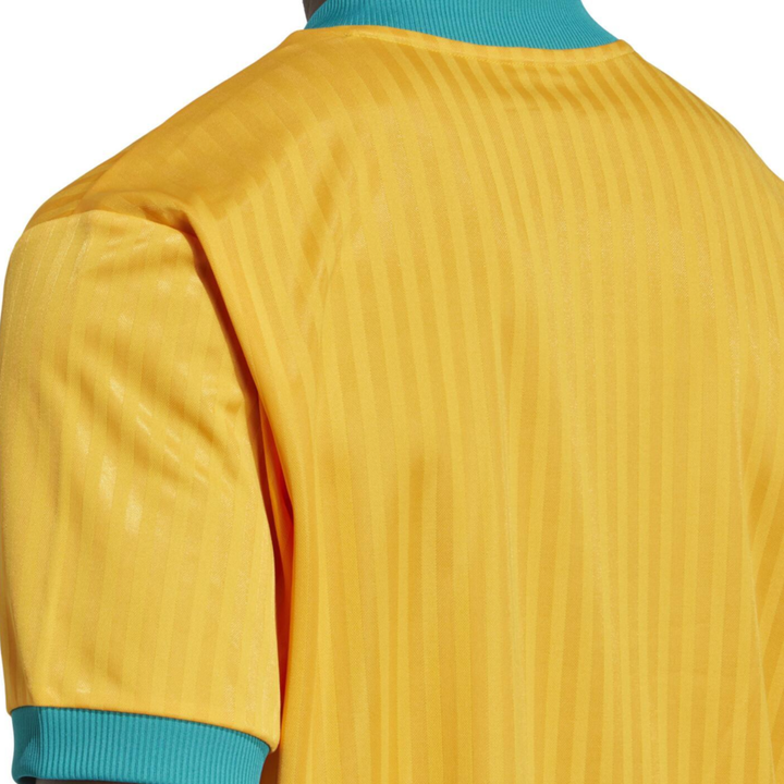 Kit FC Bayern München 2023-24 Édition Spéciale Rétro Jaune