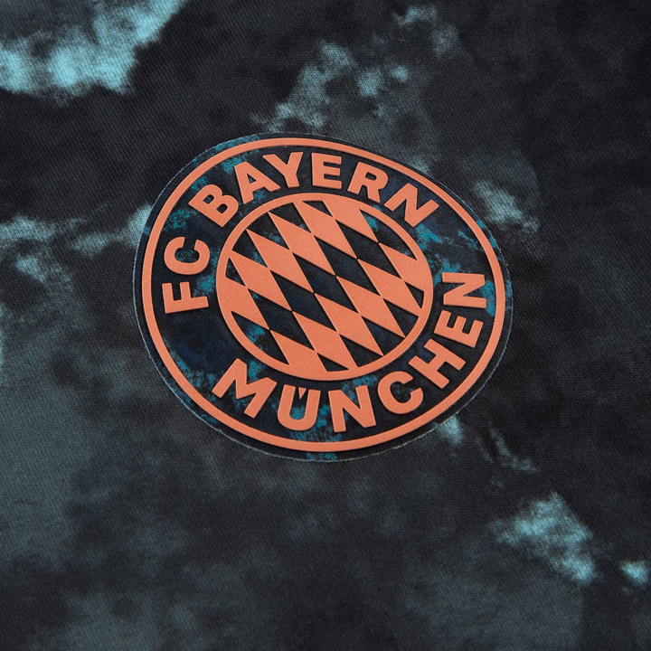 2024-25 FC Bayern München 2a Equipación