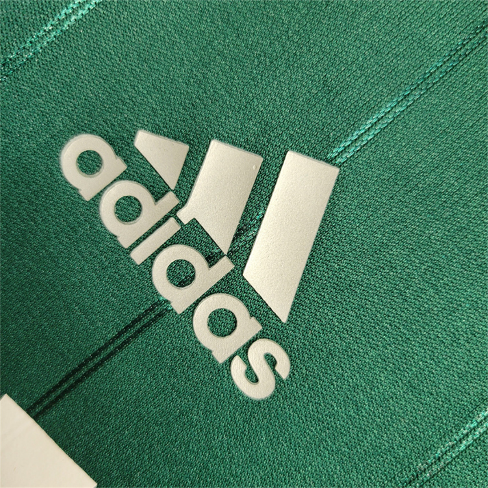 Troisième maillot du Real Madrid CF 2012-13