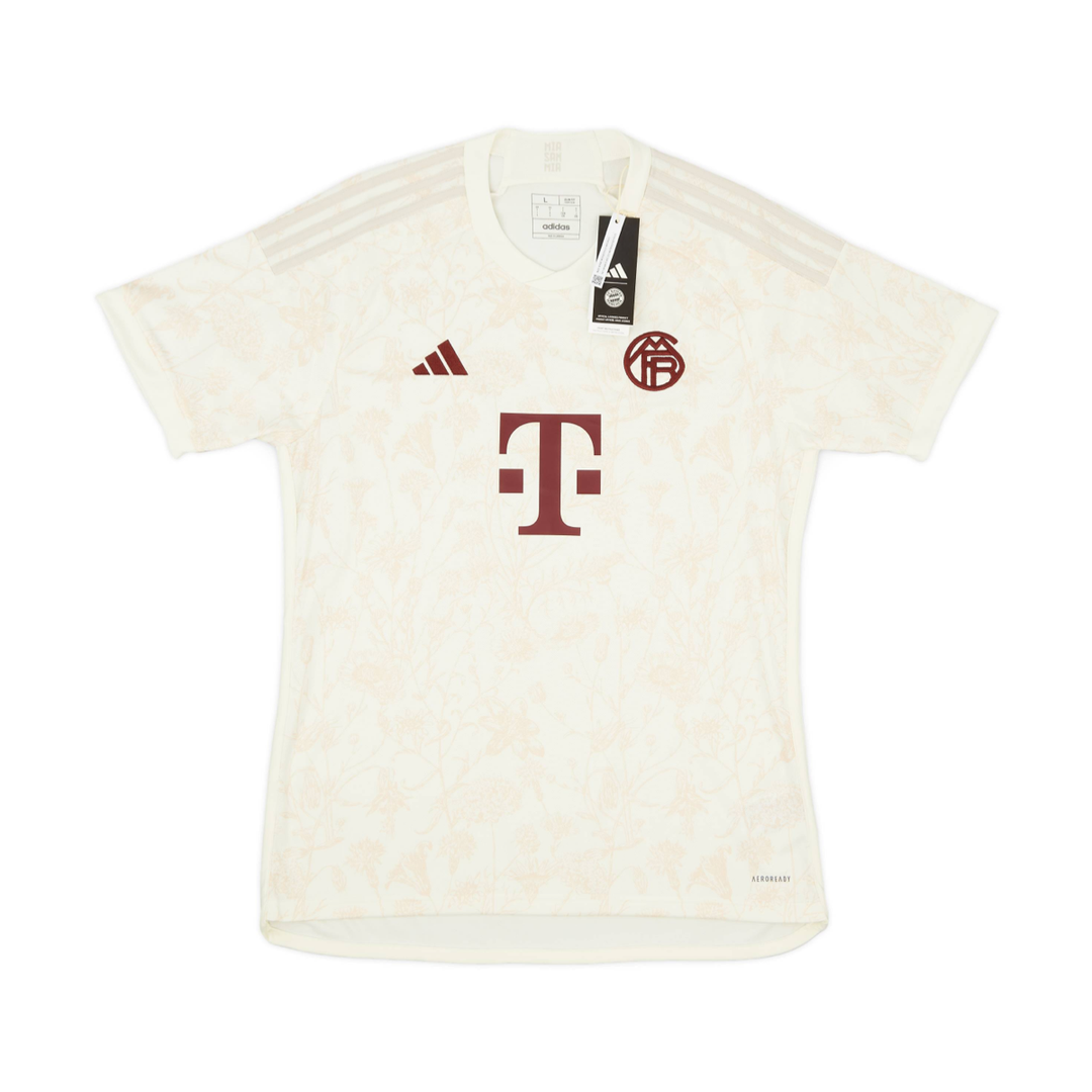 2023-24 FC Bayern München Troisième
