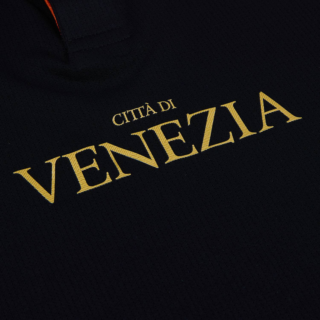 2022-23 Venezia FC Home