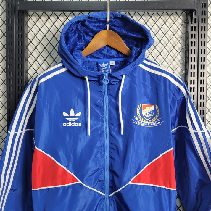 Yokohama F. Marinos Cortavientos