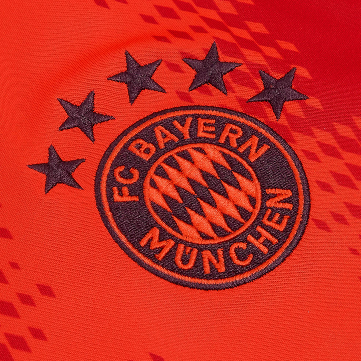 2024-25 FC Bayern München 1a Equipación