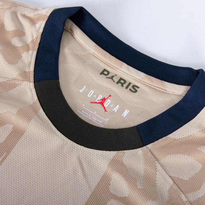 4ème maillot du Paris Saint-Germain FC 2023-24