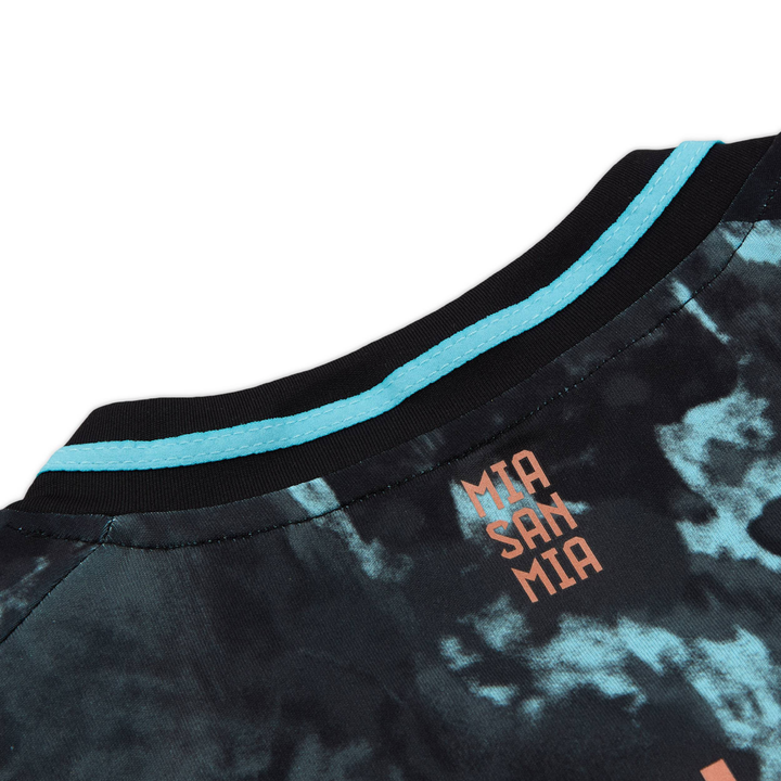 Troisième maillot du FC Bayern Munich 2024-25